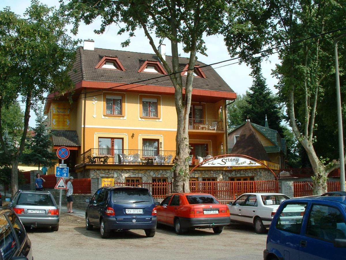 Herczeg Apartment Miskolc Luaran gambar
