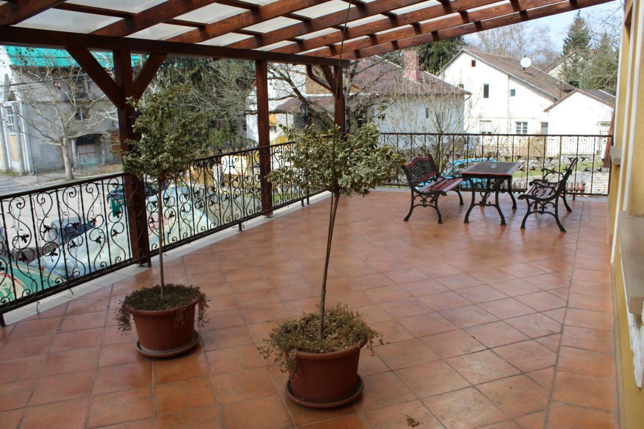 Herczeg Apartment Miskolc Luaran gambar